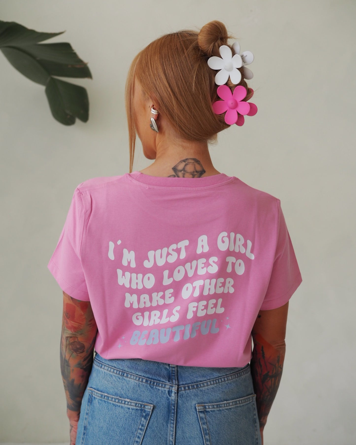 I’M JUST A GIRL | t-shirt