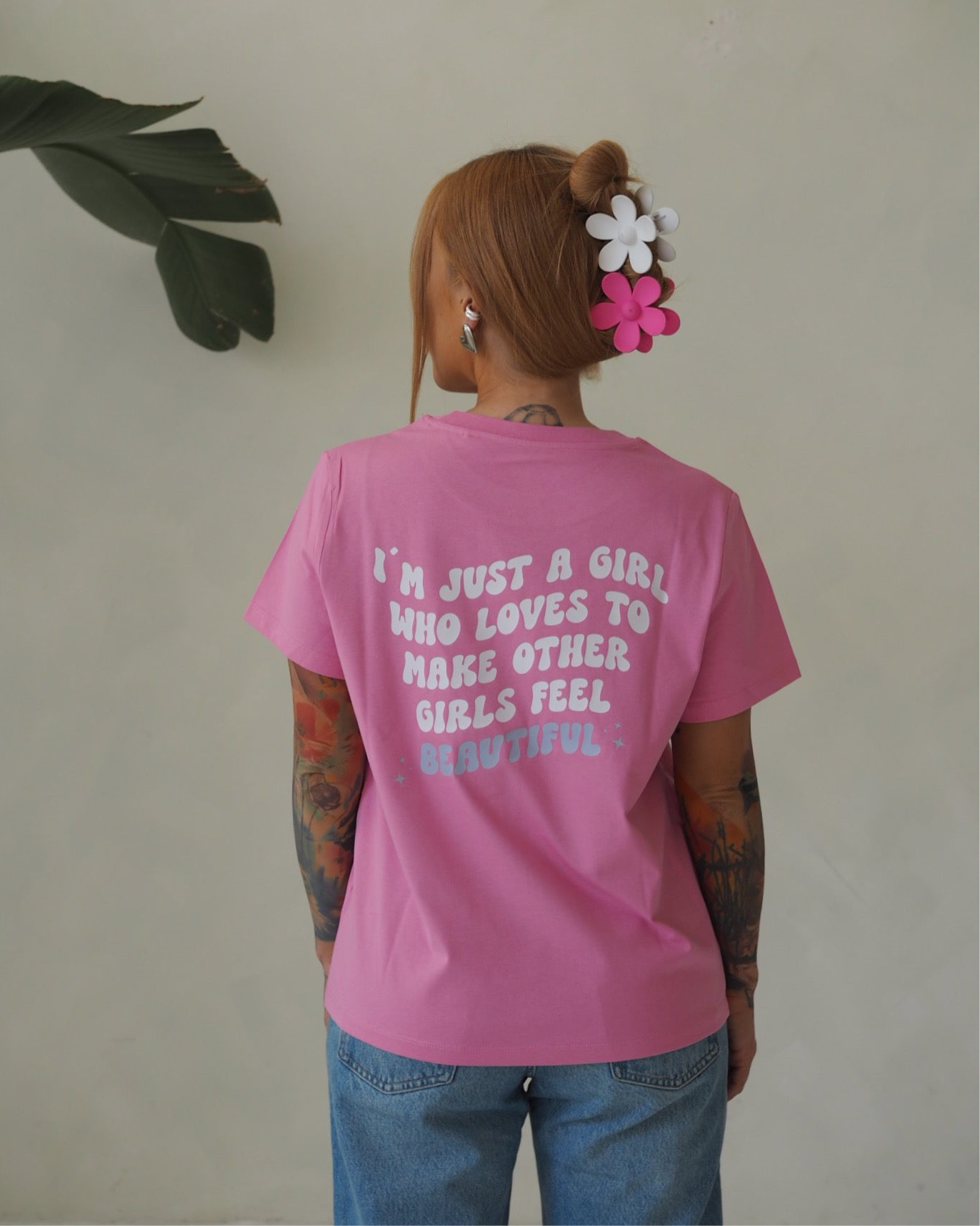 I’M JUST A GIRL | t-shirt